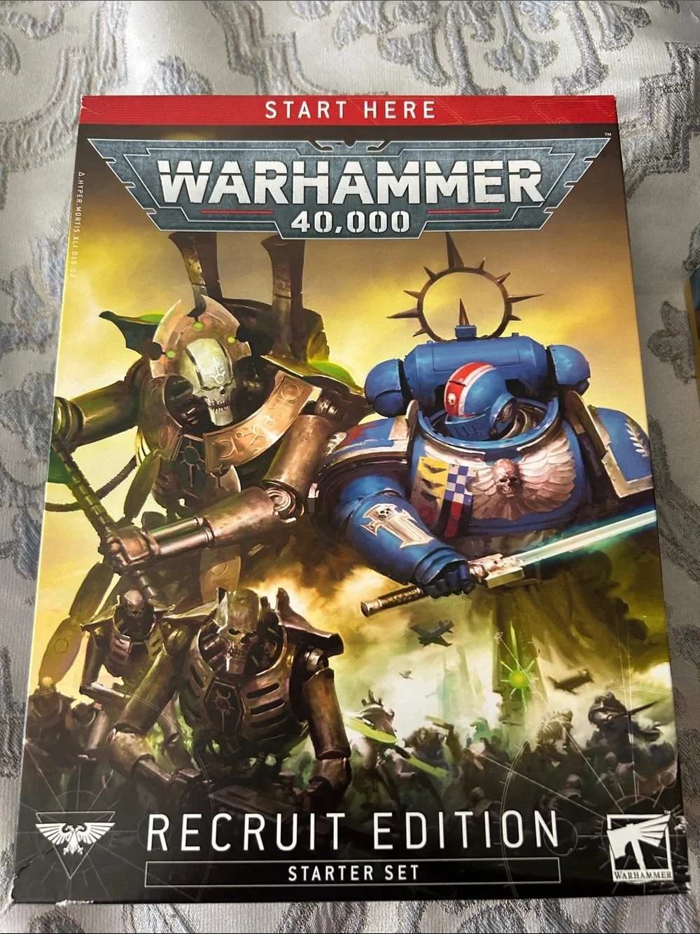Workshop Republic Clothing Blue & Gold Warhammer Space Marine Box Art